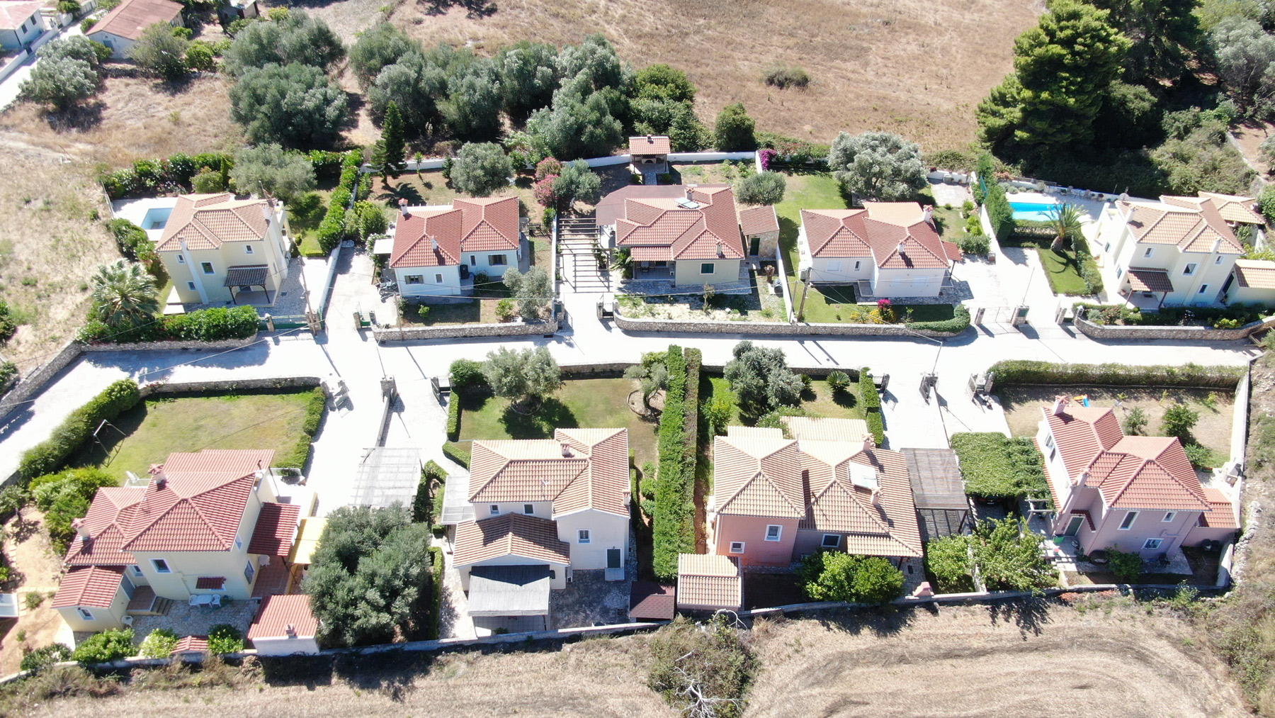 Complex of villas in metaxata